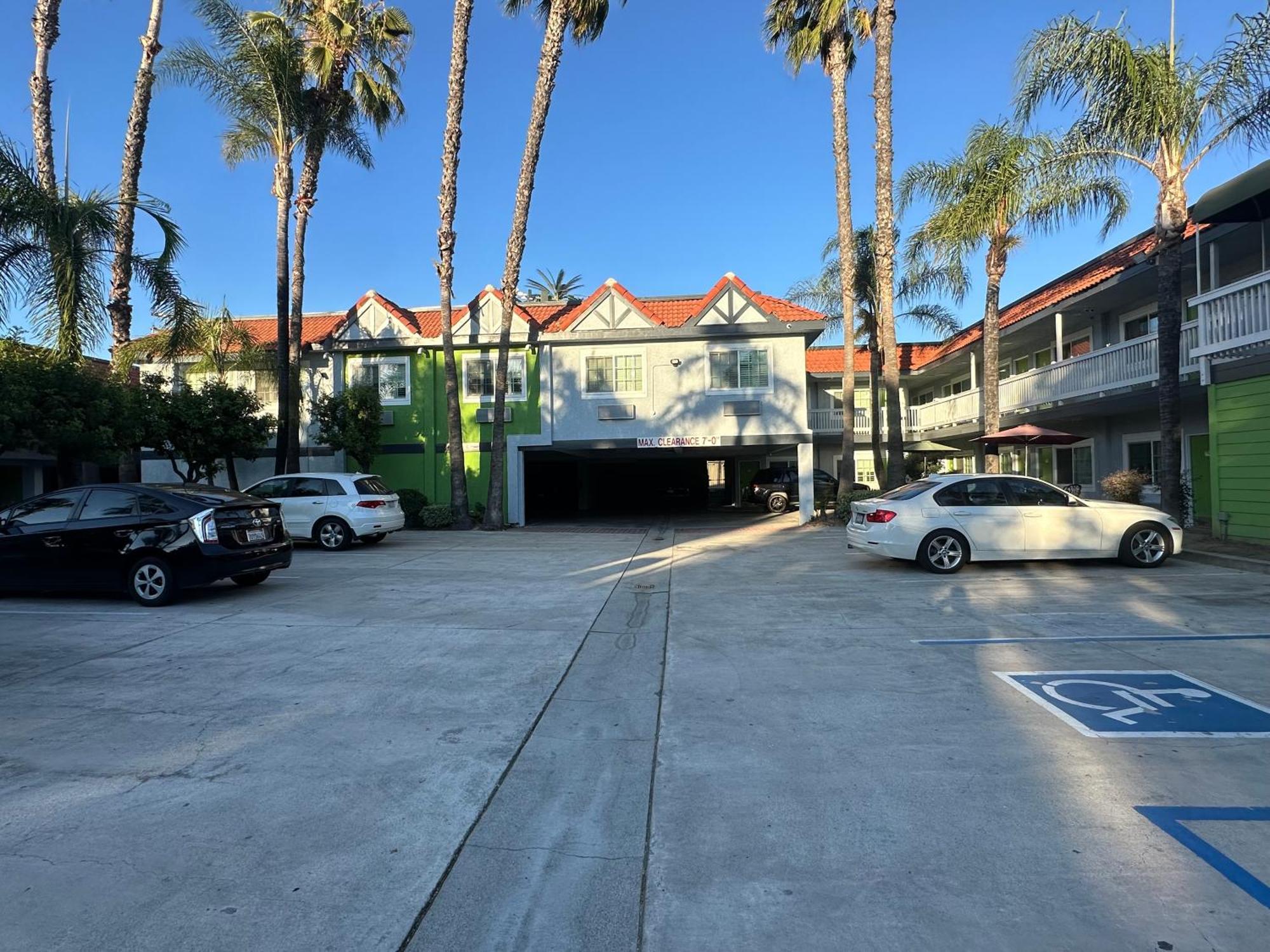 Garden Inn San Gabriel Dış mekan fotoğraf